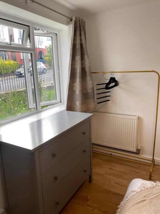 Luxury 2 Bedroom Apartment, Parking, Few Minutes Walk From Wembley Stadium Лондон Екстериор снимка