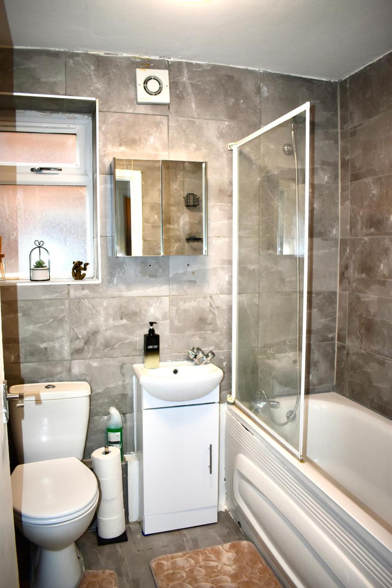 Luxury 2 Bedroom Apartment, Parking, Few Minutes Walk From Wembley Stadium Лондон Екстериор снимка