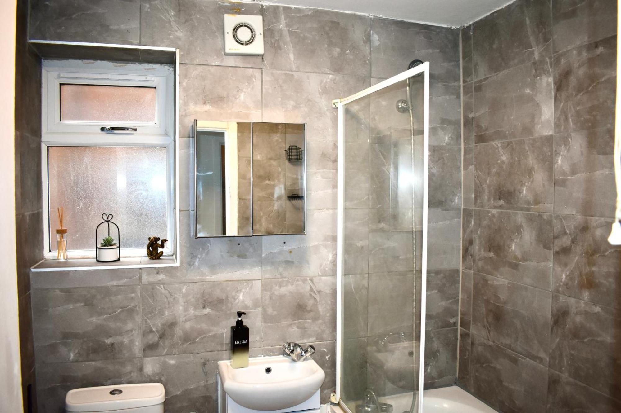 Luxury 2 Bedroom Apartment, Parking, Few Minutes Walk From Wembley Stadium Лондон Екстериор снимка