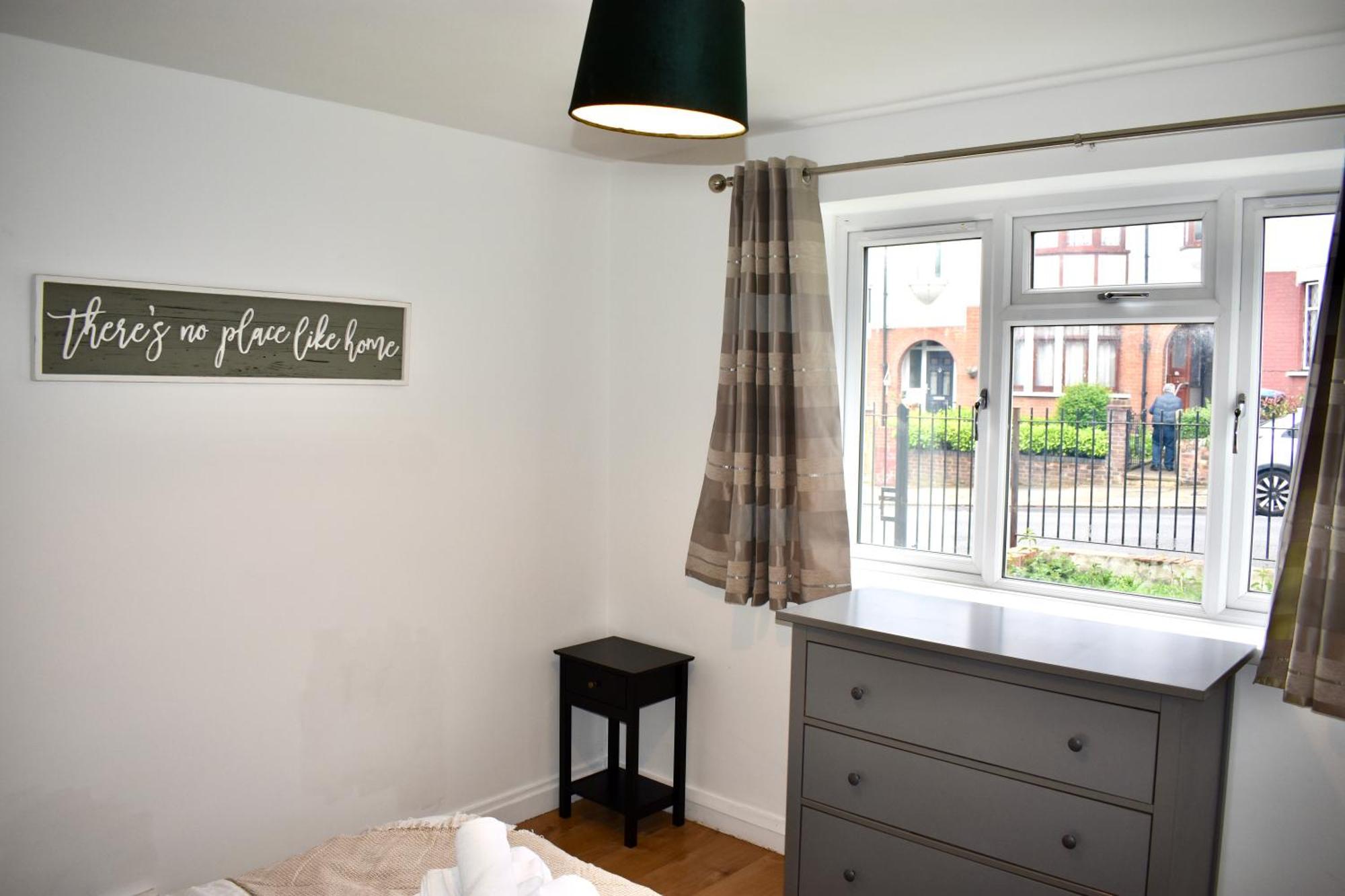Luxury 2 Bedroom Apartment, Parking, Few Minutes Walk From Wembley Stadium Лондон Екстериор снимка